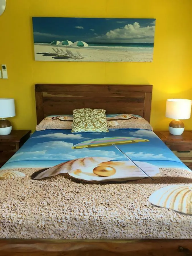 Golden Sands Beach House Bowen 0*,  Australia